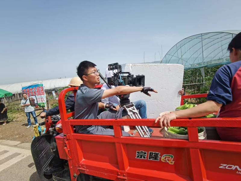 电商爆款背后的推手：鹤壁产品视频拍摄公司精准捕捉卖点痛点